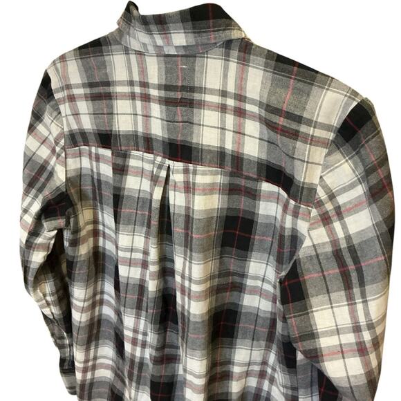 Izod Men's Casual Plaid Shirt - Black, Gray, and Red - Picture 4 of 6